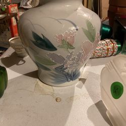 Vintage Decorative Vase 