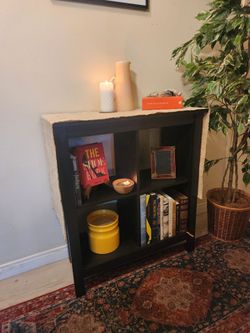 Compartment Cube Hallway Bookshelf