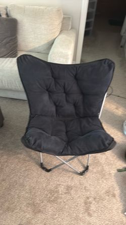 Black butterfly folding chair
