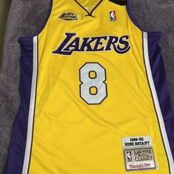 Mitchell and Ness 99-00 NBA Finals Kobe Bryant Los Angeles Lakers Jersey Small Size 36