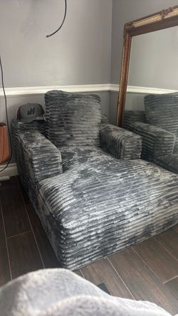 Chaise Lounge chair indoor boneless comfy