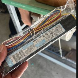 Electronic Ballast ICN 2S40 N