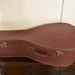 Beautiful Arabic Oud w/ Hard Case – Solid Wood. Plays, but the nut may need replacement for optimal setup