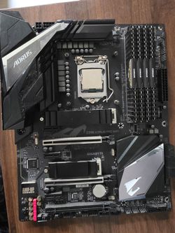 Gigabyte Z390 Aorus Pro WiFi + i7-9700K + 32GB DDR4 + Corsair 240mm AIO Combo