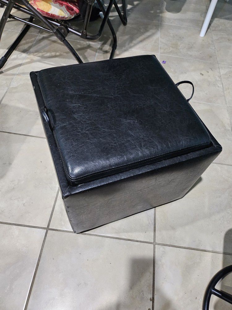 Black leather ottoman with storage and tray $20obo. 19.5x19.5x16. Pick up only.