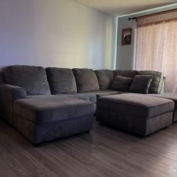 Free Couch With Ottoman 