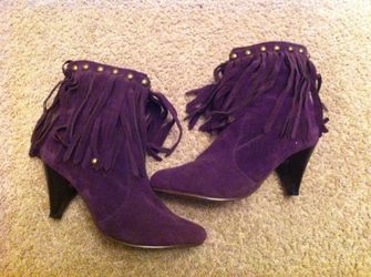Purple lady's fringe boots 3/4" high size 9