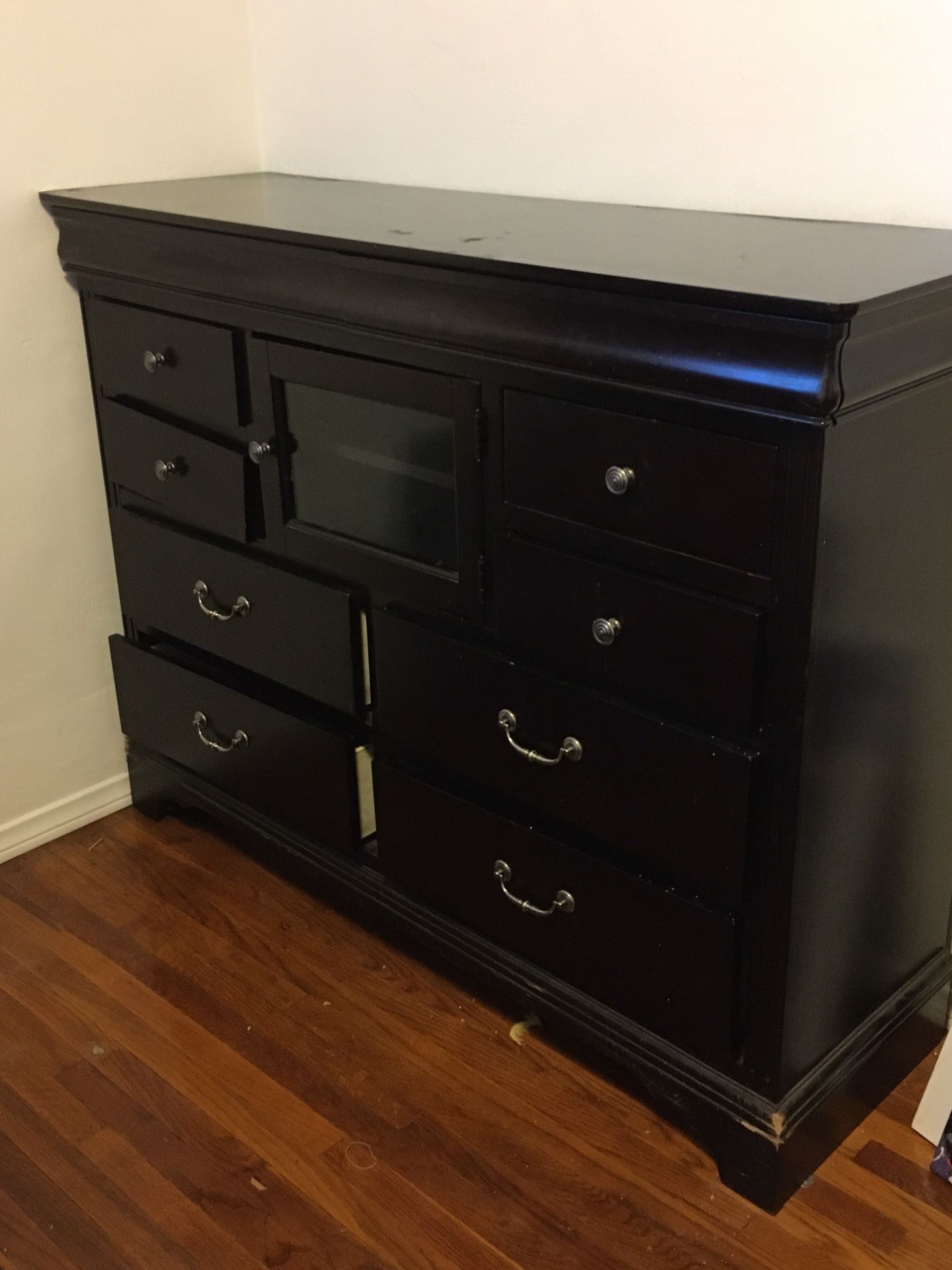 Jerome’s Dresser for Sale in San Diego, CA OfferUp
