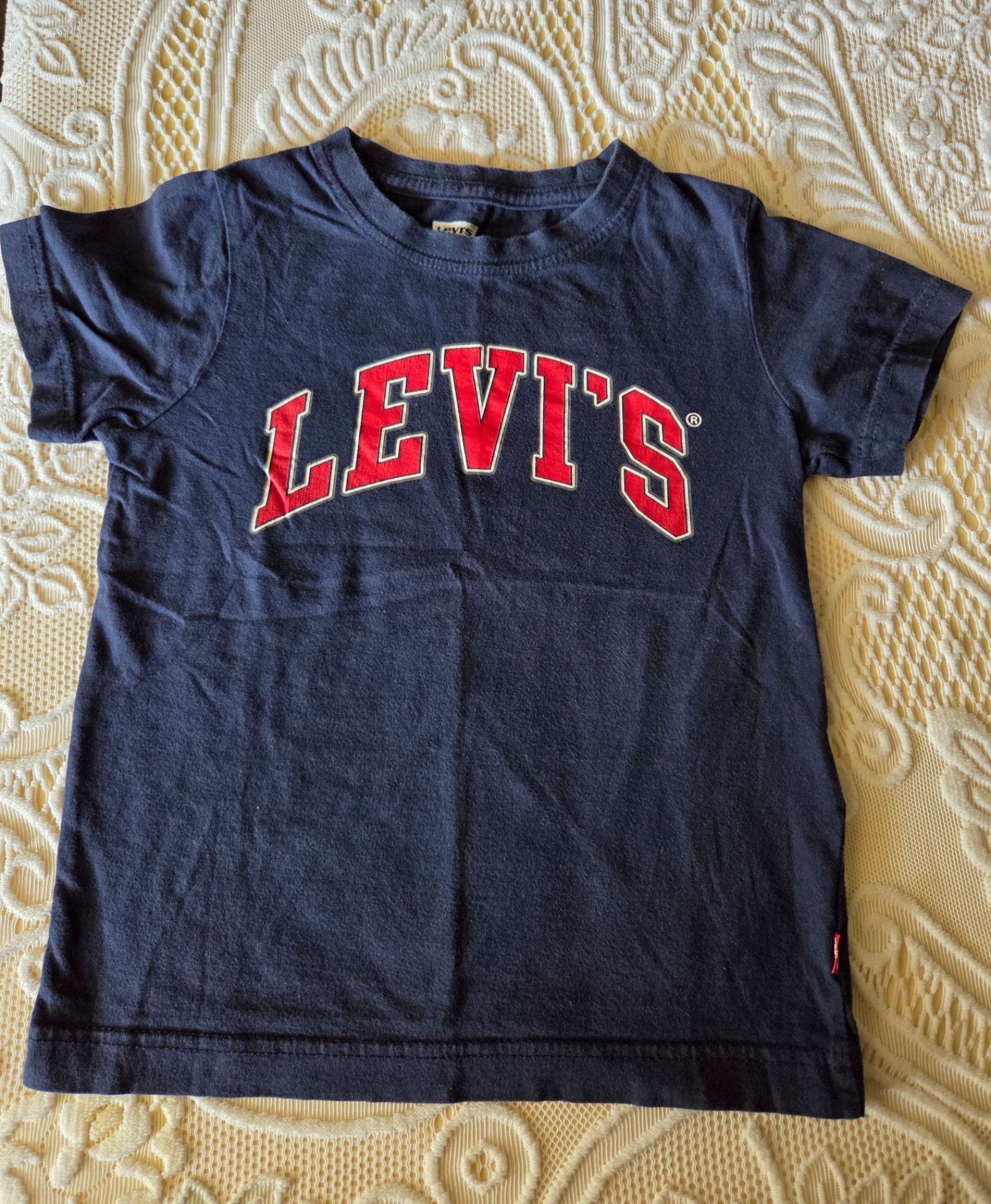 3 boys shirts old Navy good condition