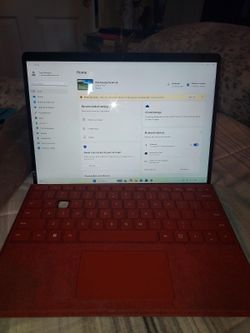 WINDOWS SURFACE PRO 8 11th Gen Intel(R) i5- 1135G7 - Poppy Red