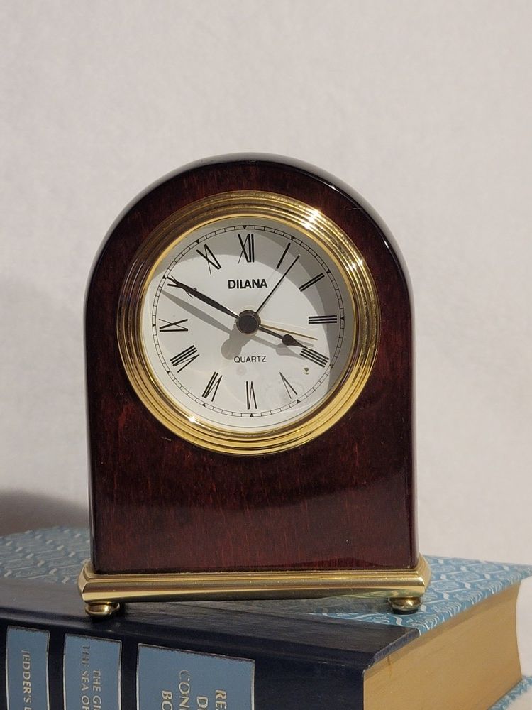 Desk Clock ⏰