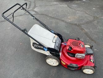 TORO 7.25hp 190cc SmartStow FWD Self Propelled  Lawn Mower w/Bag