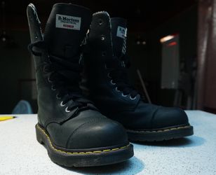 Dr. Martens Industrial Steel Toe Boots - Women’s Size 7 / Like New