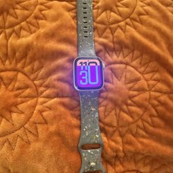 Apple Watch Series 6 (GPS + Cellular)