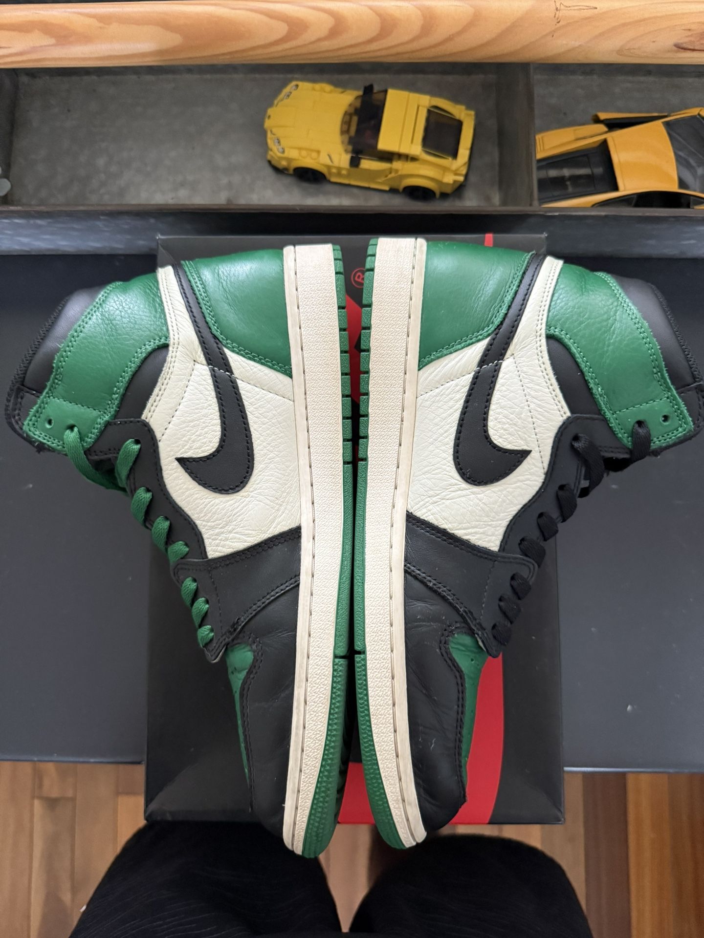 Jordan 1 “Pine Green” Size 11
