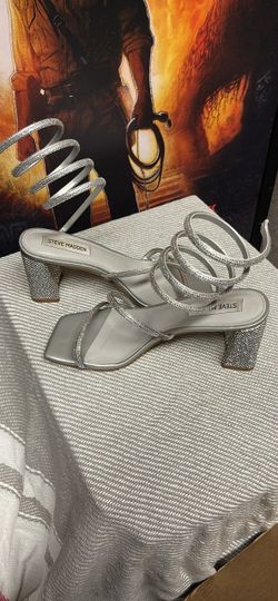Steve Madden Lopez Rhinestone Wrap Around Sandals Size 7.5