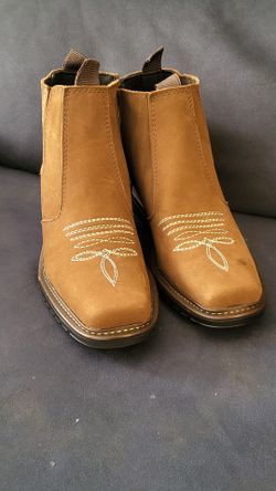 Botas new , zapatos nuevos