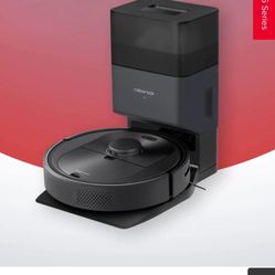 Roborock Q5 Robot Vacuum w/ Dock – Great Condition
