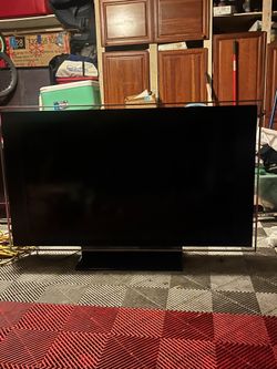 52in Sony Bravia tv
