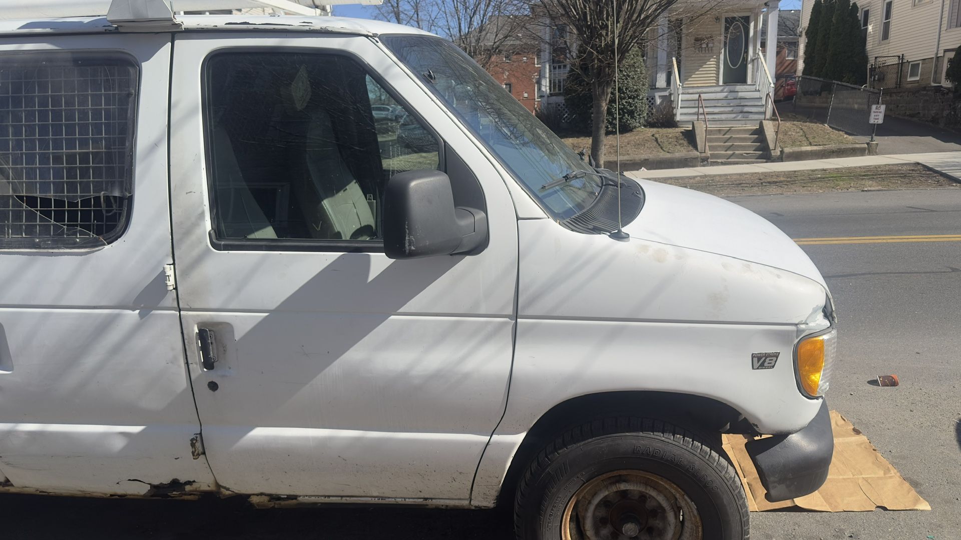 2000 Ford E-350
