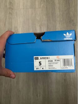 black adidas shoes