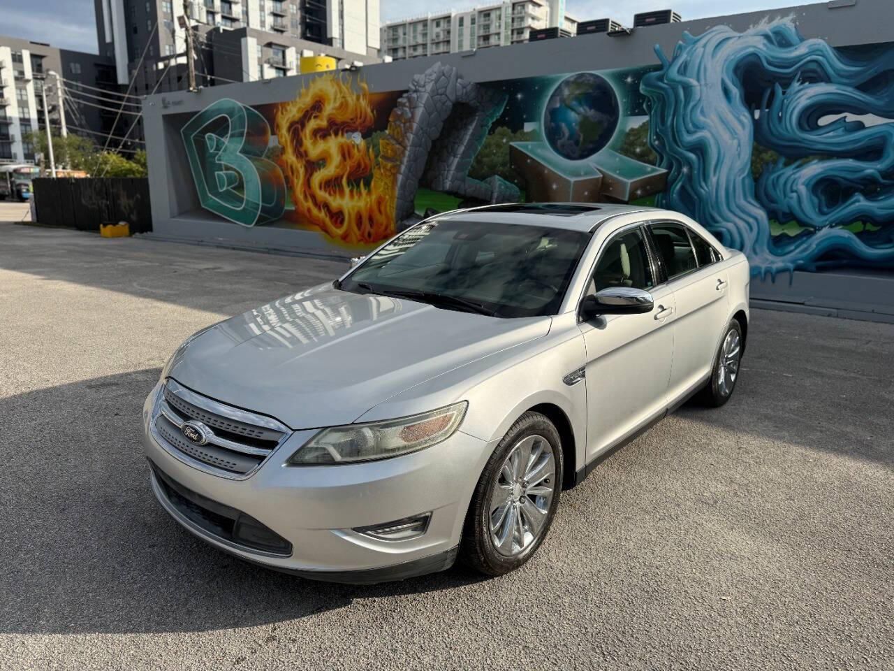 2010 Ford Taurus