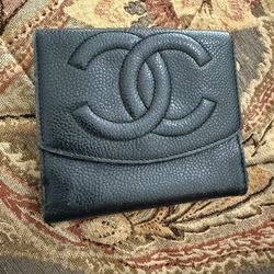 Authentic Chanel  Caviar Wallet 