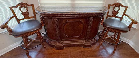 Ashley Furniture Northshore Bar & Chairs