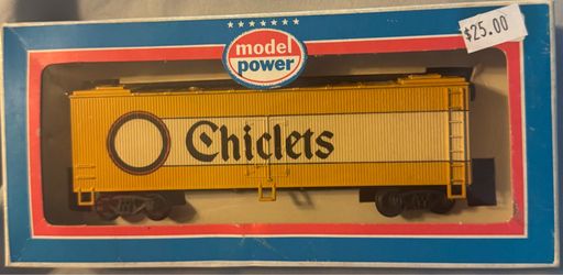 Model power chiclets train