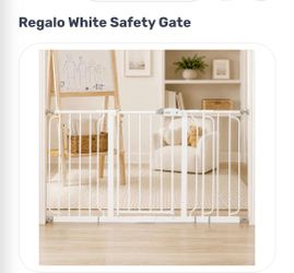 Regalo White Metal Safety Gate- brand new
