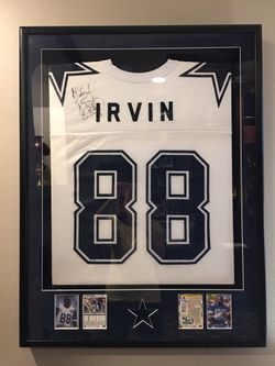 Framed hand signed Michael Irvin Jersey