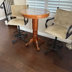 Bar Table And Chairs 