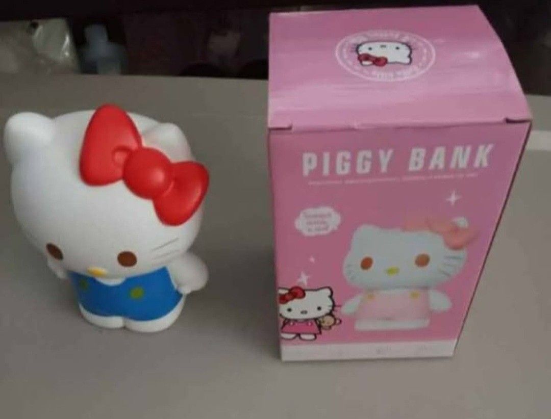1 Hello Kitty Bank 1 Black Kuromi Bank
