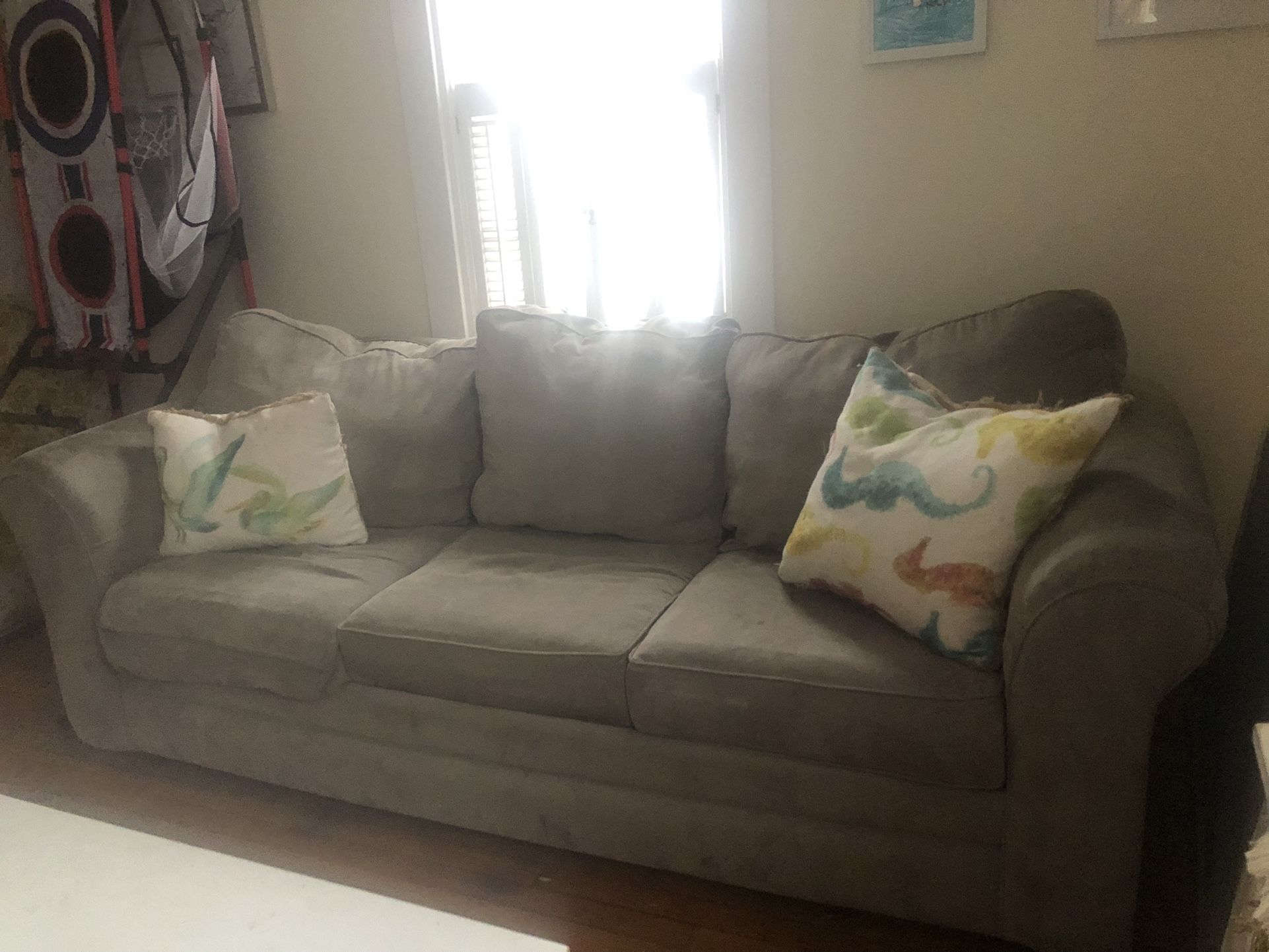 Jordan’s Pull Out Sofa