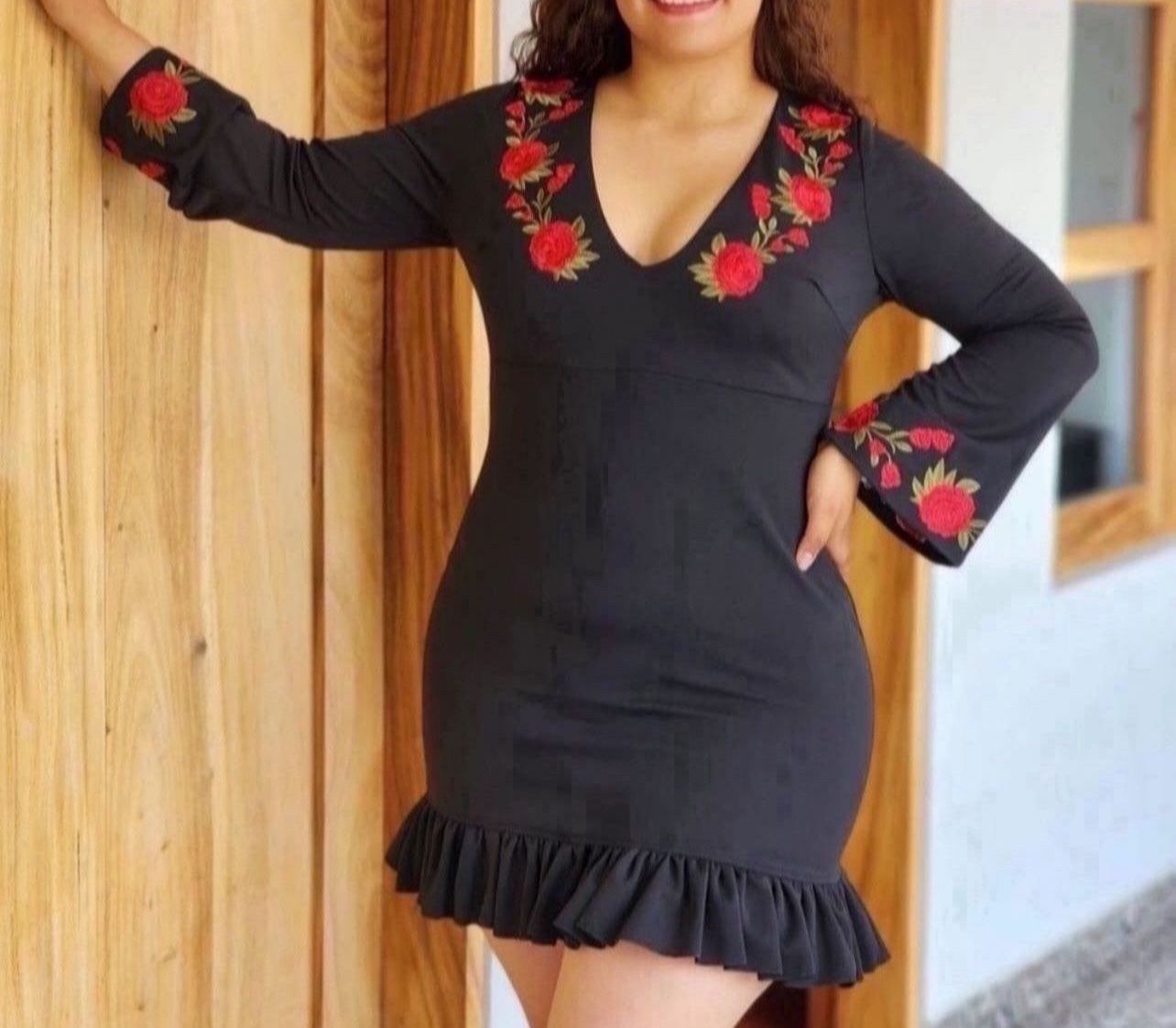 Vestidos Mexicanos Bordados ✨ Mexican Dresses & Blouses, Women & Girls ✨ ✨                     Prices Vary - Precios Variados 