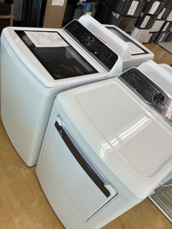 Frigidaire Top Load Washer and Dryer Set
