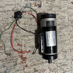DC Motor From FLADE MOTOR LTD MODEL 5386 Peak Power 2.4  Speed 3000 Rpm 