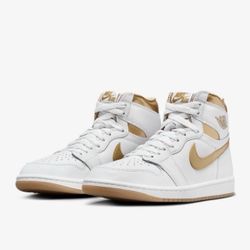 Air Jordan 1 (Metallic Gold)