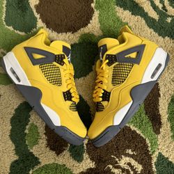 Jordan 4 Lightning 