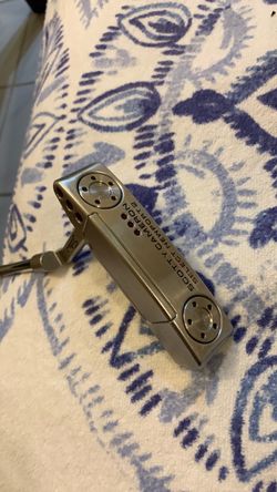 Scotty Cameron select Newport 2 with original shaft and grip good condition