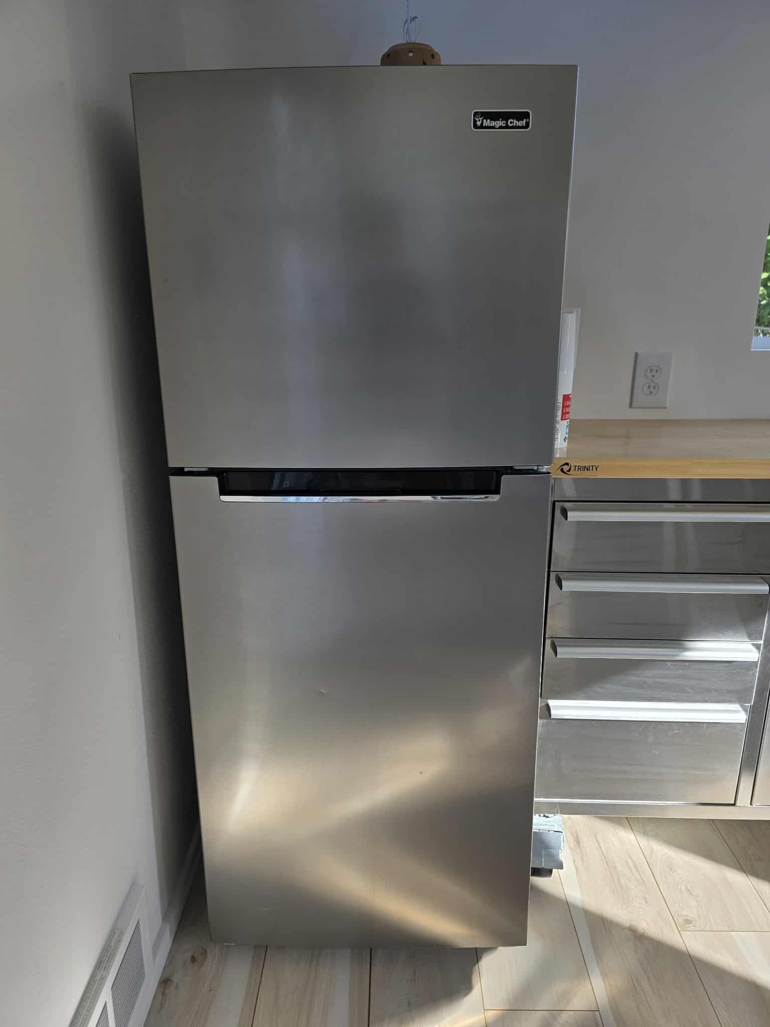 Magic Chef Fridge/freezer