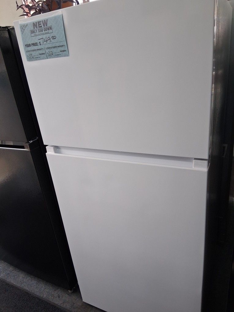 Mora Refrigerator