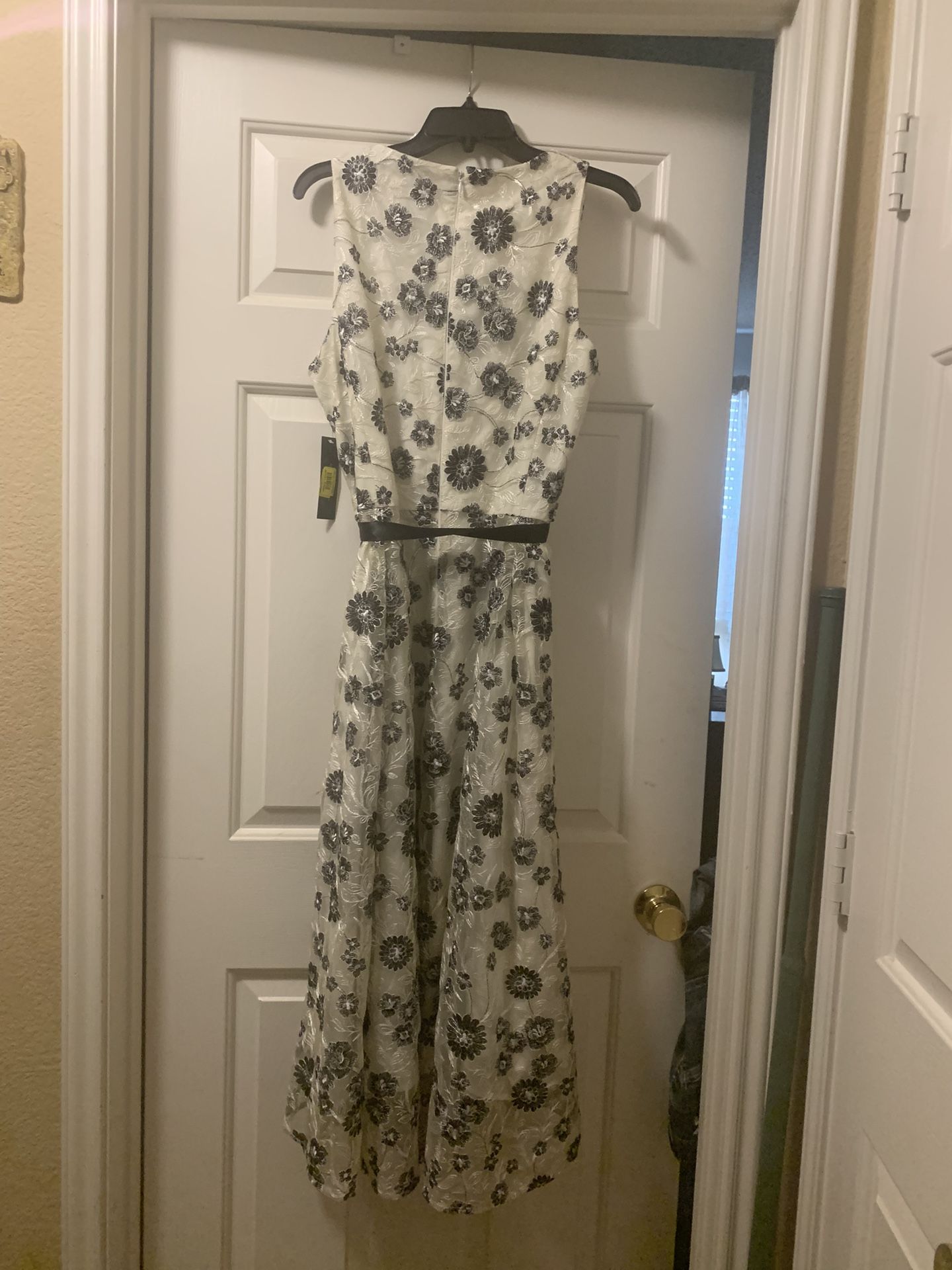 Beautiful Blue And White Dress