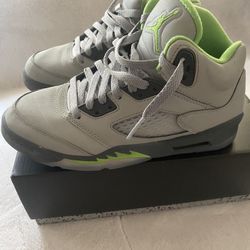 Air Jordan 5 Retro - Sz 5.5Y Gray W/Neon Green 