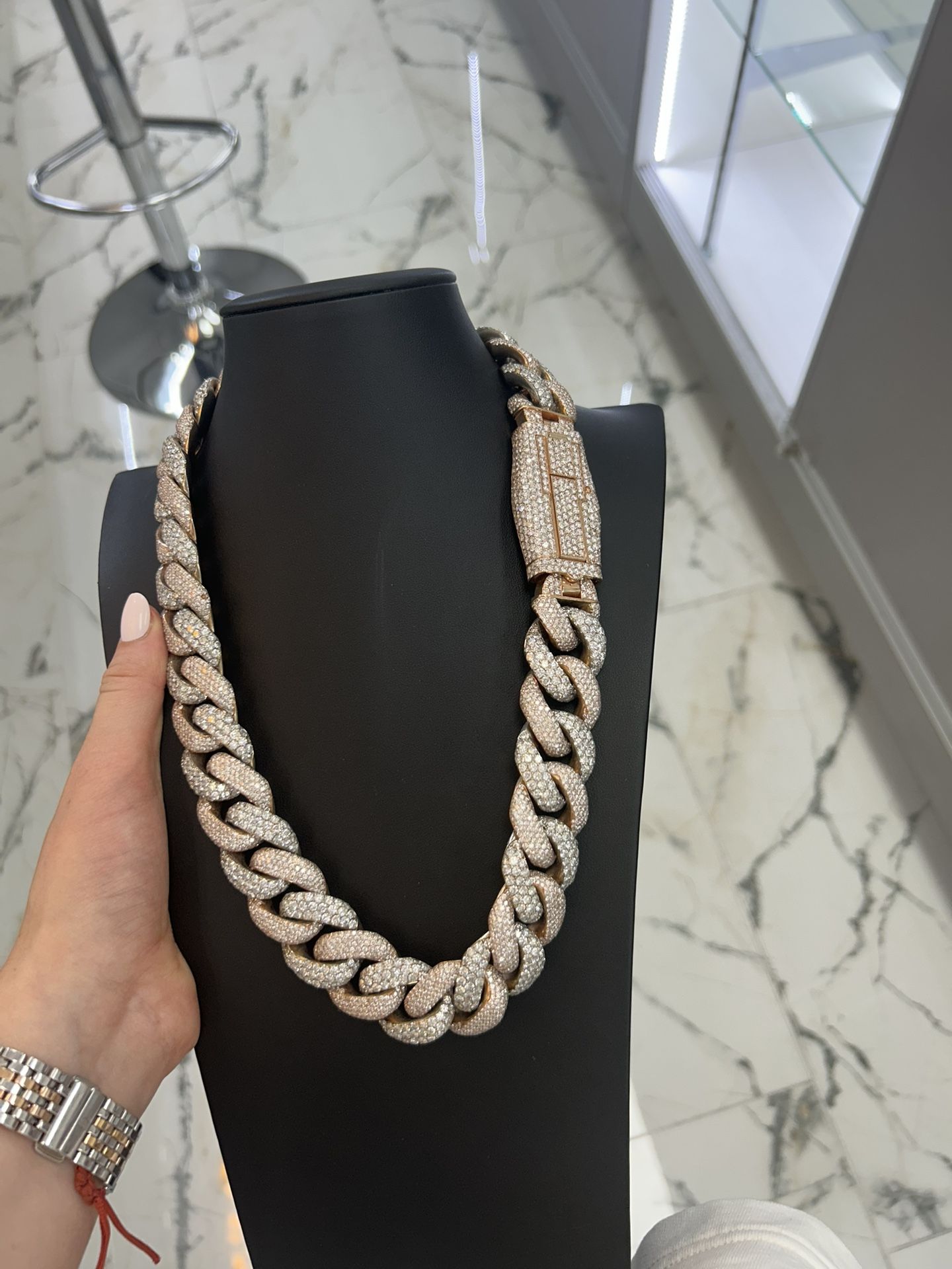 14kt gold 966 grams Cuban Chain 150ct diamonds