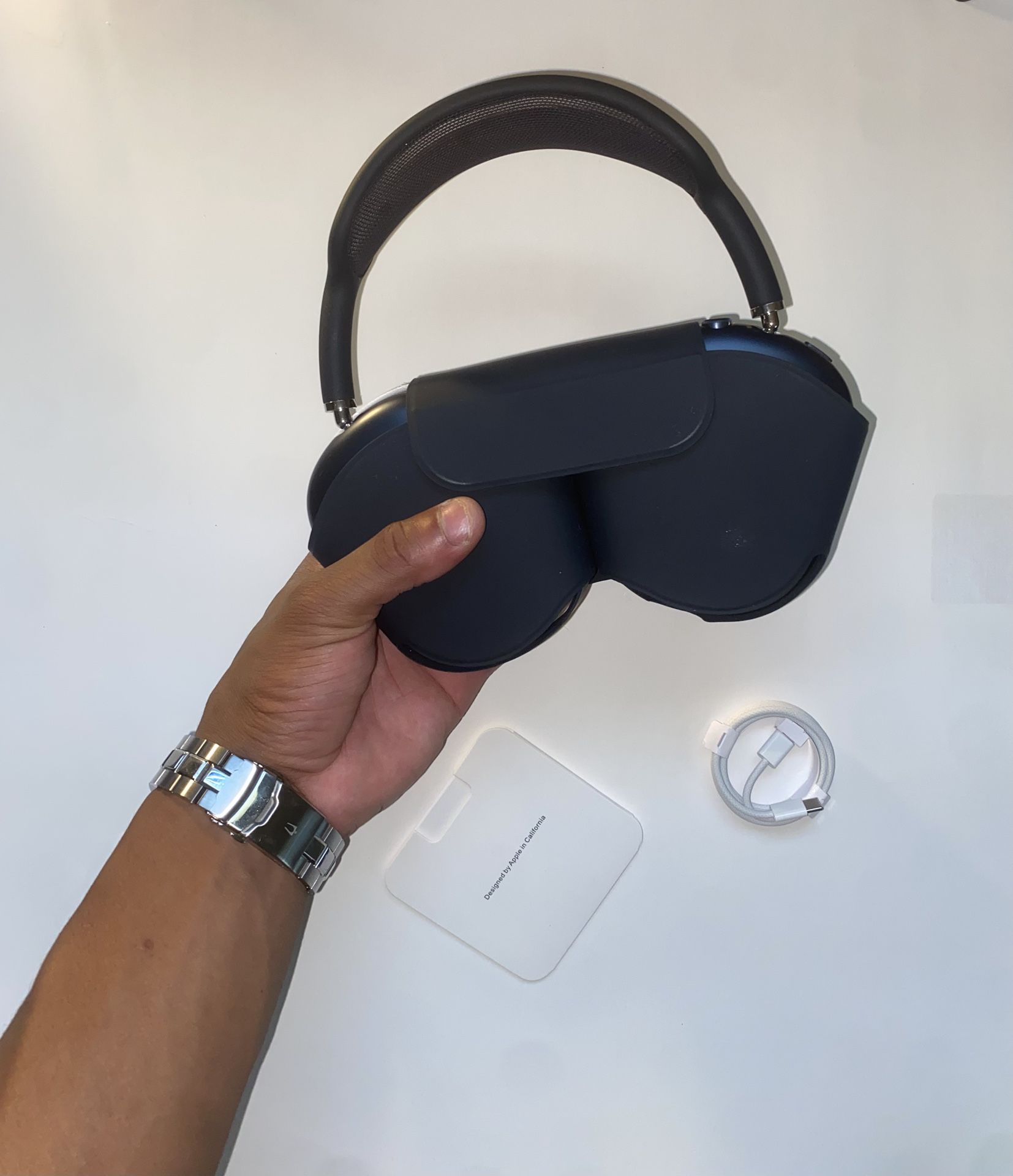 Apple Headphone Pro Max Midnight Blue