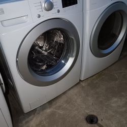 Washer And Dryer Kenmore Like New Condition 