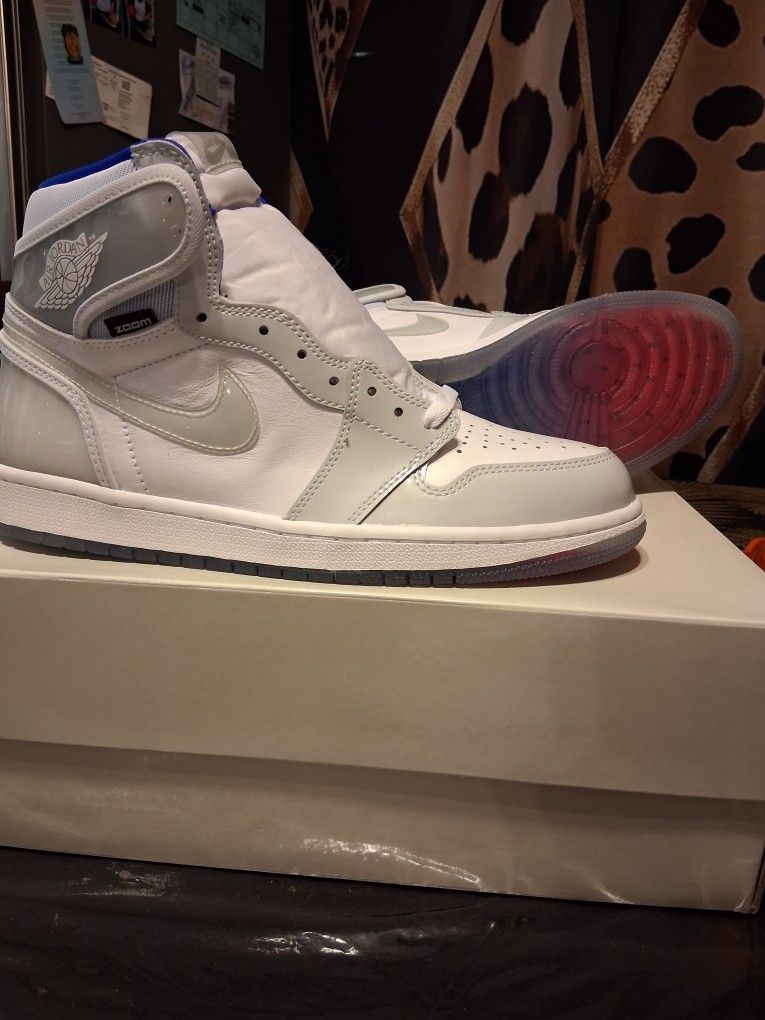 Jordan 1 Retro High
Zoom White Racer Blue