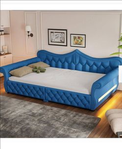 Queen DayBed With Lights