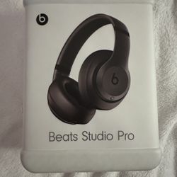 Beats Studio Pro